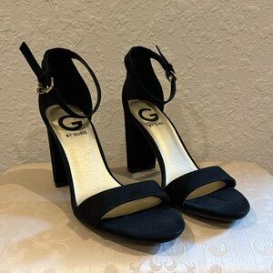 G by Guess Size 6.5 Heels